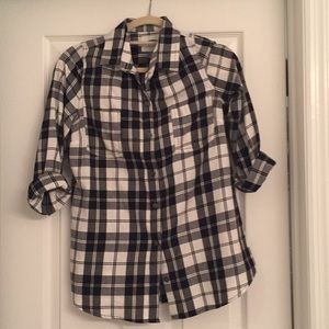 Black/white flannel women’s top